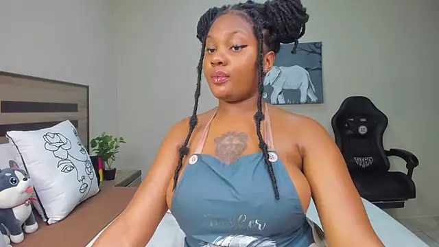 Renee-18 online show from 04-06-26, 10:44