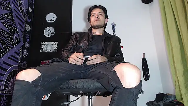 Dicaprioo  online show from 12-16-24, 01:31