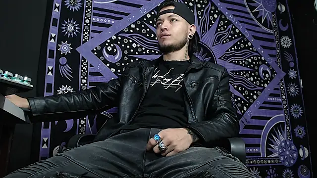 Dicaprioo  online show from 02-06-25, 06:46