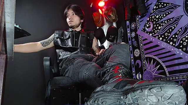 Dicaprioo  online show from 03-10-25, 03:09