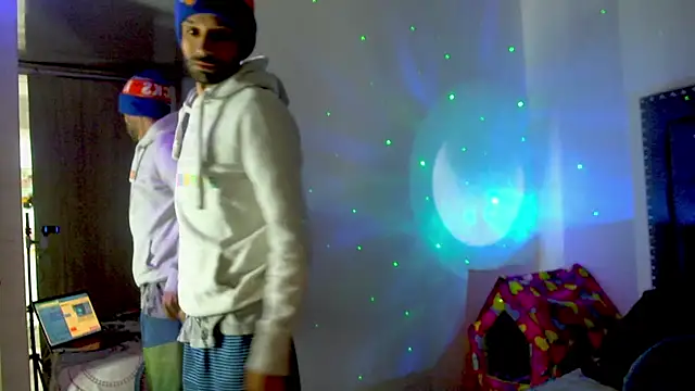 Snapshot of adan_eva960 chatting on 03-14-25, 09:21 adan eva960 online show from 03-14-25, 09:21