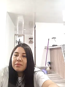 Snapshot of adan_eva960 chatting on 10-04-25, 05:11 adan eva960 online show from 10-04-25, 05:11