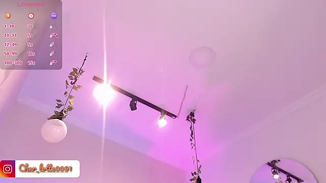 Charlotte Jones   online show from 02-07-25, 05:29