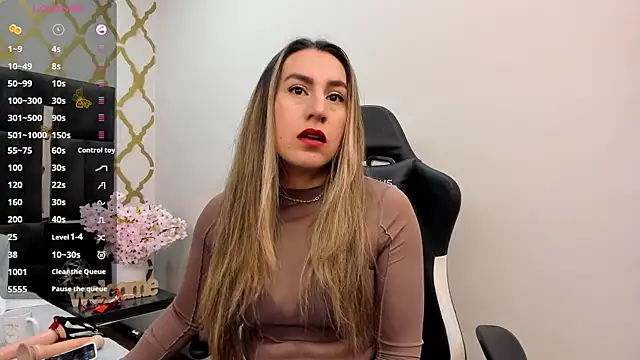 RubbyTaylor online show from 10-15-25, 02:50