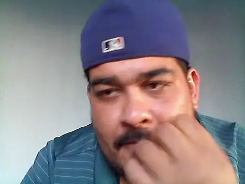 Snapshot of GILBERTHOR92 chatting on 11-02-25, 10:34 GILBERTHOR92 online show from 11-02-25, 10:34