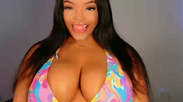 Snapshot of maybabi chatting on 11-19-25, 12:38 maybabi online show from 11-19-25, 12:38