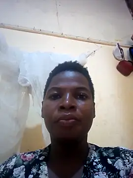 Snapshot of Russell_hun chatting on 02-16-25, 01:05 Russell hun online show from 02-16-25, 01:05