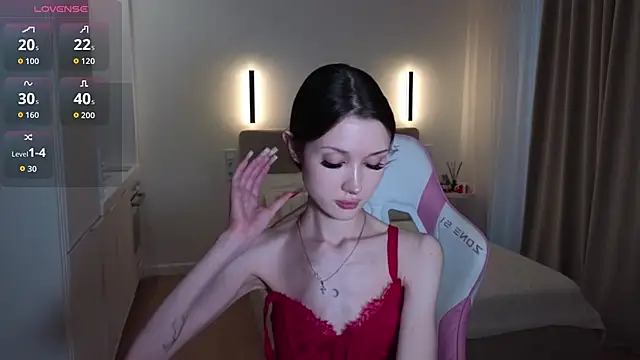 Snapshot of sweetiebones chatting on 02-14-26, 10:45 sweetiebones online show from 02-14-26, 10:45