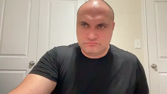 SluggishChase99 online show from 02-05-25, 10:12