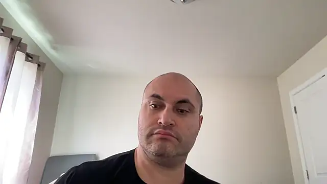SluggishChase99 online show from 05-28-26, 01:41