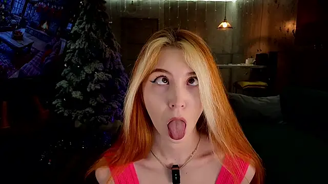 Snapshot of izi-fox chatting on 12-15-24, 03:09 izi-fox online show from 12-15-24, 03:09