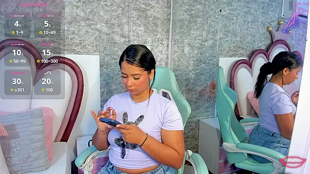 EmmaCrush online show from 04-14-26, 08:59