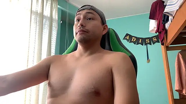Snapshot of Allen_ibe chatting on 03-19-25, 03:19 Allen ibe online show from 03-19-25, 03:19