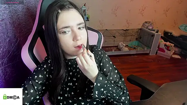 Snapshot of Crazy_forest_fairy chatting on 01-09-26, 11:17 Crazy forest fairy online show from 01-09-26, 11:17