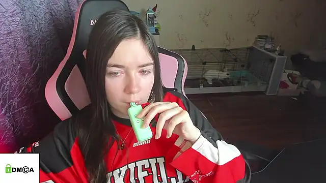 Snapshot of Crazy_forest_fairy chatting on 01-15-26, 12:04 Crazy forest fairy online show from 01-15-26, 12:04