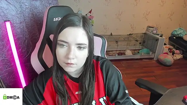 Snapshot of Crazy_forest_fairy chatting on 02-05-26, 01:21 Crazy forest fairy online show from 02-05-26, 01:21