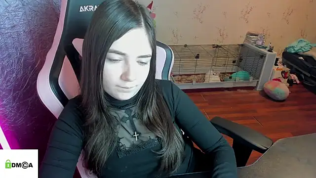 Snapshot of Crazy_forest_fairy chatting on 02-06-26, 11:41 Crazy forest fairy online show from 02-06-26, 11:41