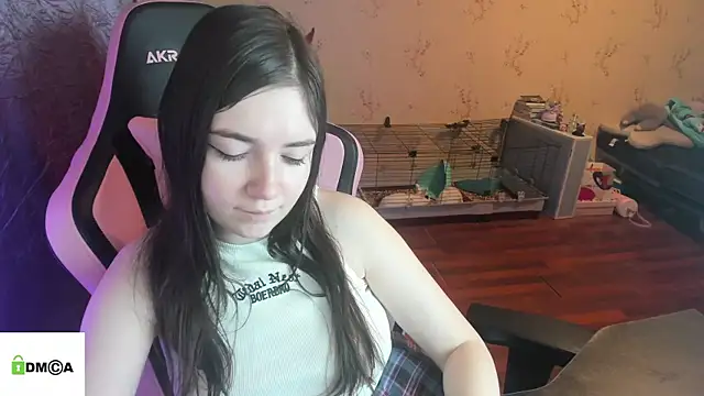 Snapshot of Crazy_forest_fairy chatting on 02-22-26, 11:03 Crazy forest fairy online show from 02-22-26, 11:03