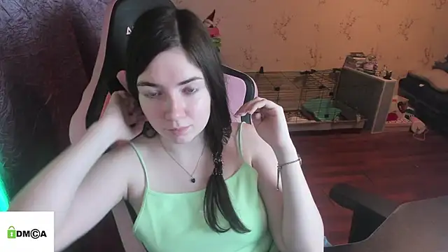 Snapshot of Crazy_forest_fairy chatting on 02-28-26, 02:56 Crazy forest fairy online show from 02-28-26, 02:56