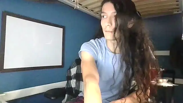 Snapshot of Flappywig chatting on 01-06-25, 09:08 Flappywig online show from 01-06-25, 09:08