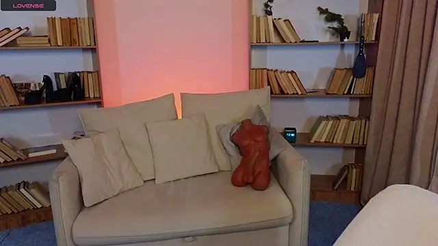 Hayle Hill online show from 02-07-25, 01:58