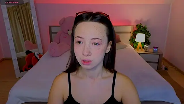 Hayle Hill online show from 11-03-25, 01:51