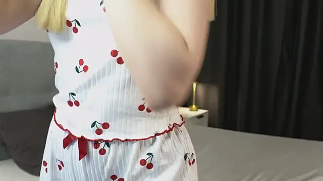 Cassie Kelman online show from 04-11-26, 09:19