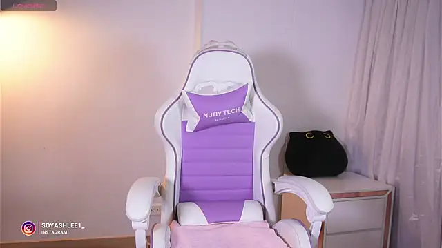 ashley2004 x online show from 03-23-26, 08:24