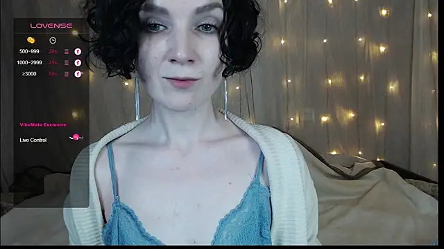 Snapshot of TinaWince chatting on 01-05-25, 08:00 TinaWince online show from 01-05-25, 08:00