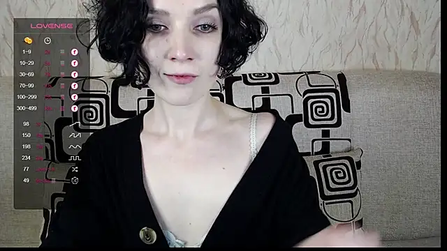 Snapshot of TinaWince chatting on 02-02-25, 08:57 TinaWince online show from 02-02-25, 08:57