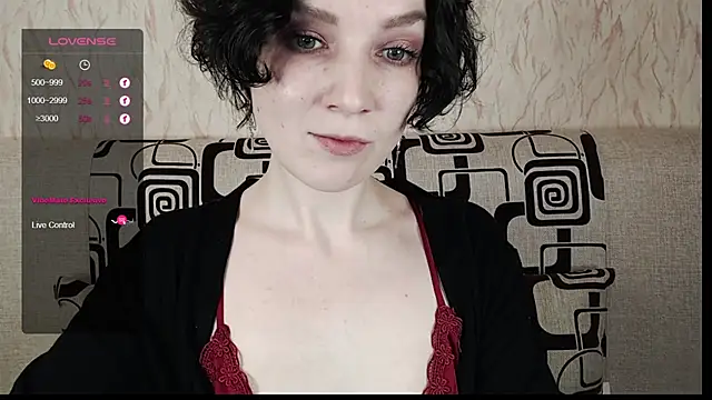 Snapshot of TinaWince chatting on 03-12-25, 06:07 TinaWince online show from 03-12-25, 06:07