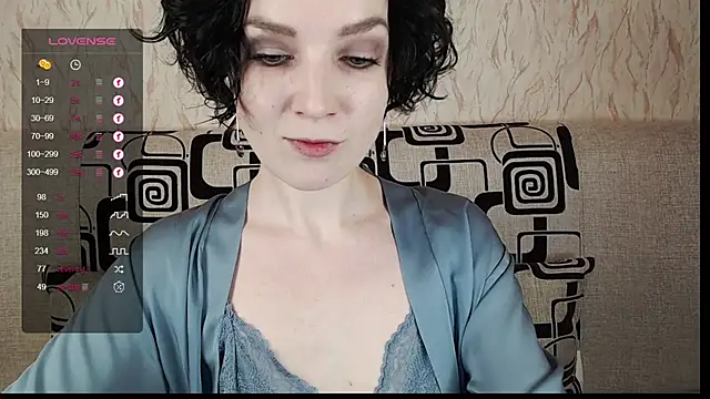 Snapshot of TinaWince chatting on 03-14-25, 06:10 TinaWince online show from 03-14-25, 06:10