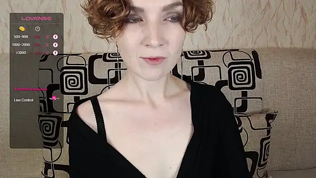 Snapshot of TinaWince chatting on 10-05-25, 04:33 TinaWince online show from 10-05-25, 04:33