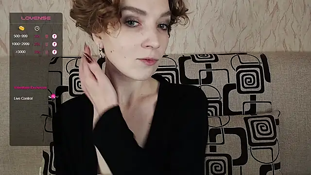 Snapshot of TinaWince chatting on 10-19-25, 04:46 TinaWince online show from 10-19-25, 04:46