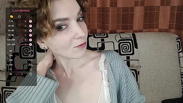 Snapshot of TinaWince chatting on 12-05-25, 04:43 TinaWince online show from 12-05-25, 04:43