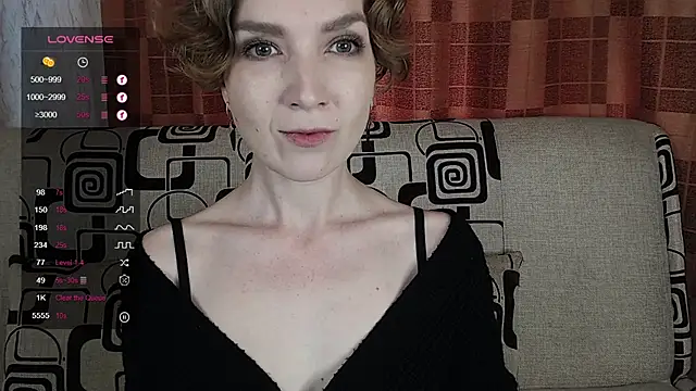Snapshot of TinaWince chatting on 05-28-26, 04:43 TinaWince online show from 05-28-26, 04:43