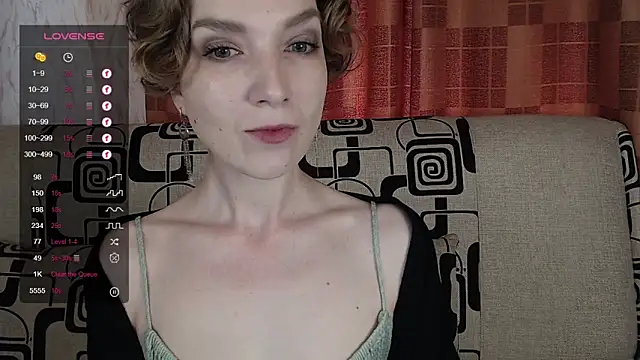 Snapshot of TinaWince chatting on 06-13-26, 04:54 TinaWince online show from 06-13-26, 04:54