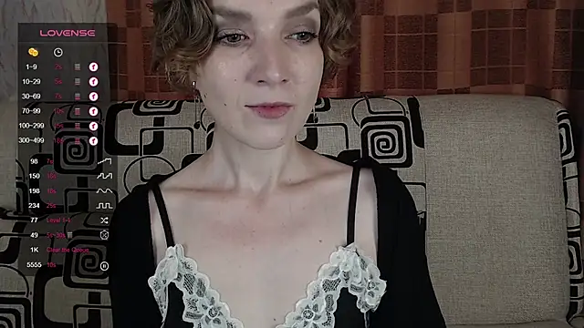 Snapshot of TinaWince chatting on 08-01-26, 04:56 TinaWince online show from 08-01-26, 04:56