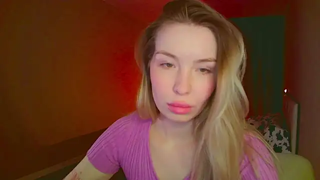 Snapshot of mia_raspberrie chatting on 02-24-25, 10:36 mia raspberrie online show from 02-24-25, 10:36