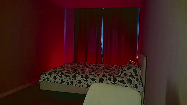 Snapshot of mia_raspberrie chatting on 03-16-25, 04:30 mia raspberrie online show from 03-16-25, 04:30