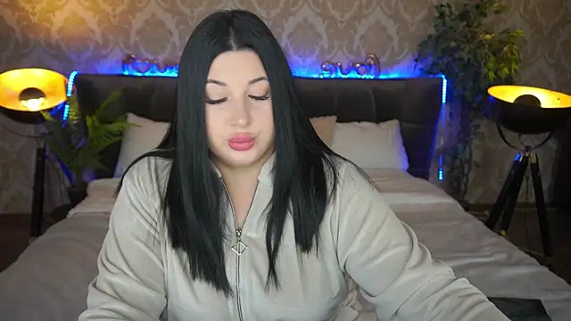 Snapshot of ArianaDarkk chatting on 02-20-25, 08:47 ArianaDarkk online show from 02-20-25, 08:47