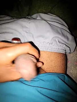 Snapshot of Ali_rz94 chatting on 11-21-25, 11:36 Ali rz94 online show from 11-21-25, 11:36