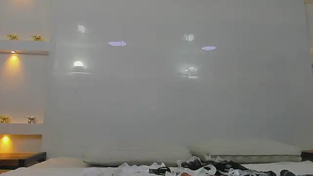 Dalia-Prada online show from 04-14-26, 03:34