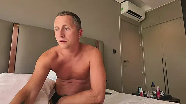 Vorvik1 online show from 03-31-26, 04:35