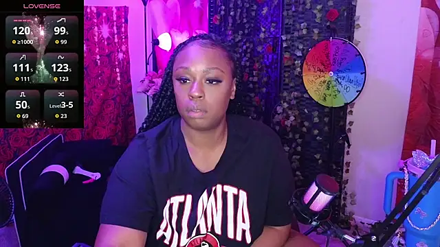 Snapshot of cheriserozequeen chatting on 11-09-25, 02:48 cheriserozequeen online show from 11-09-25, 02:48