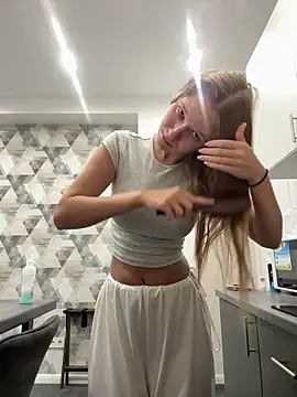 Snapshot of Ketitull chatting on 09-29-25, 05:56 Ketitull online show from 09-29-25, 05:56