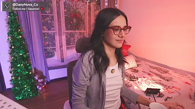 Snapshot of DanyNova_Co chatting on 12-25-24, 07:13 DanyNova Co online show from 12-25-24, 07:13