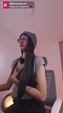 Snapshot of DanyNova_Co chatting on 03-09-25, 12:10 DanyNova Co online show from 03-09-25, 12:10