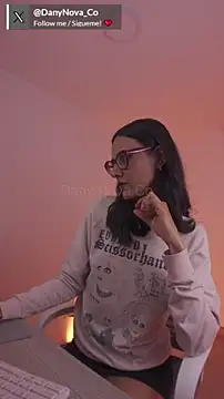 Snapshot of DanyNova_Co chatting on 03-09-25, 10:41 DanyNova Co online show from 03-09-25, 10:41