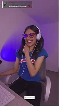 Snapshot of DanyNova_Co chatting on 03-20-25, 07:46 DanyNova Co online show from 03-20-25, 07:46